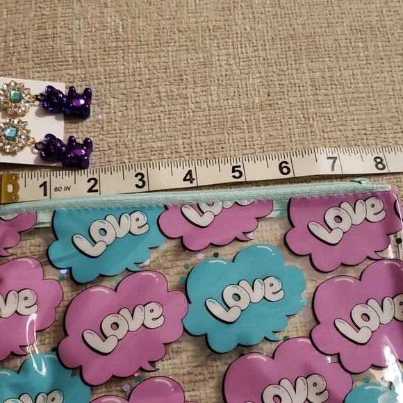 2 pc Bundle  Betsey Johnson Earrings & small makeup bag* - Picture 6 of 13